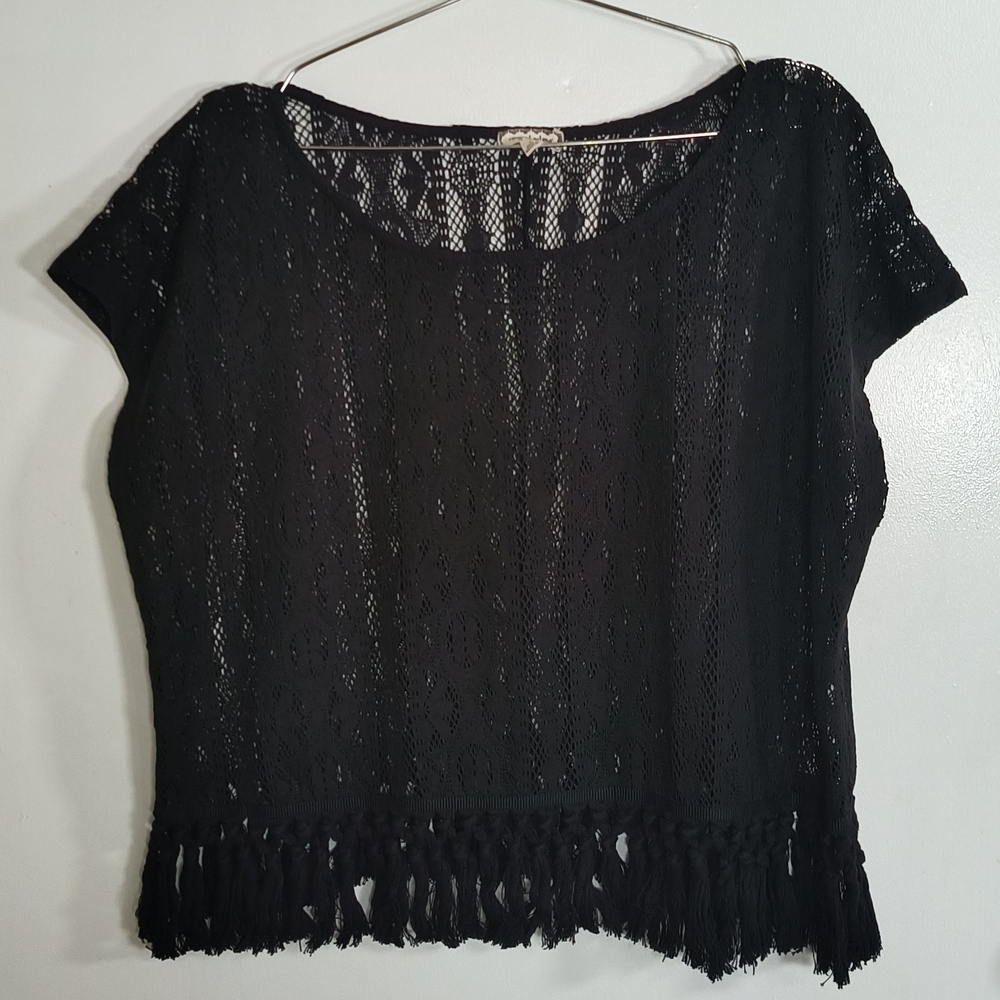 Eyeshadow Black Lace Cropped Blouse with Fringe Hem Women's Size Large